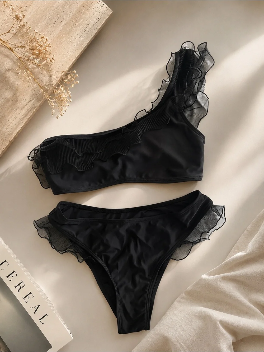 Bikini with ruffles